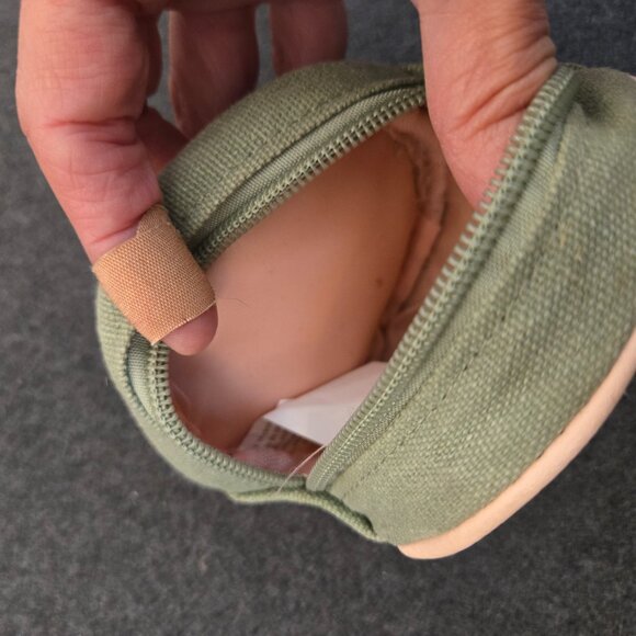 Small Canvas Change Purse with Heart - Picture 6 of 7